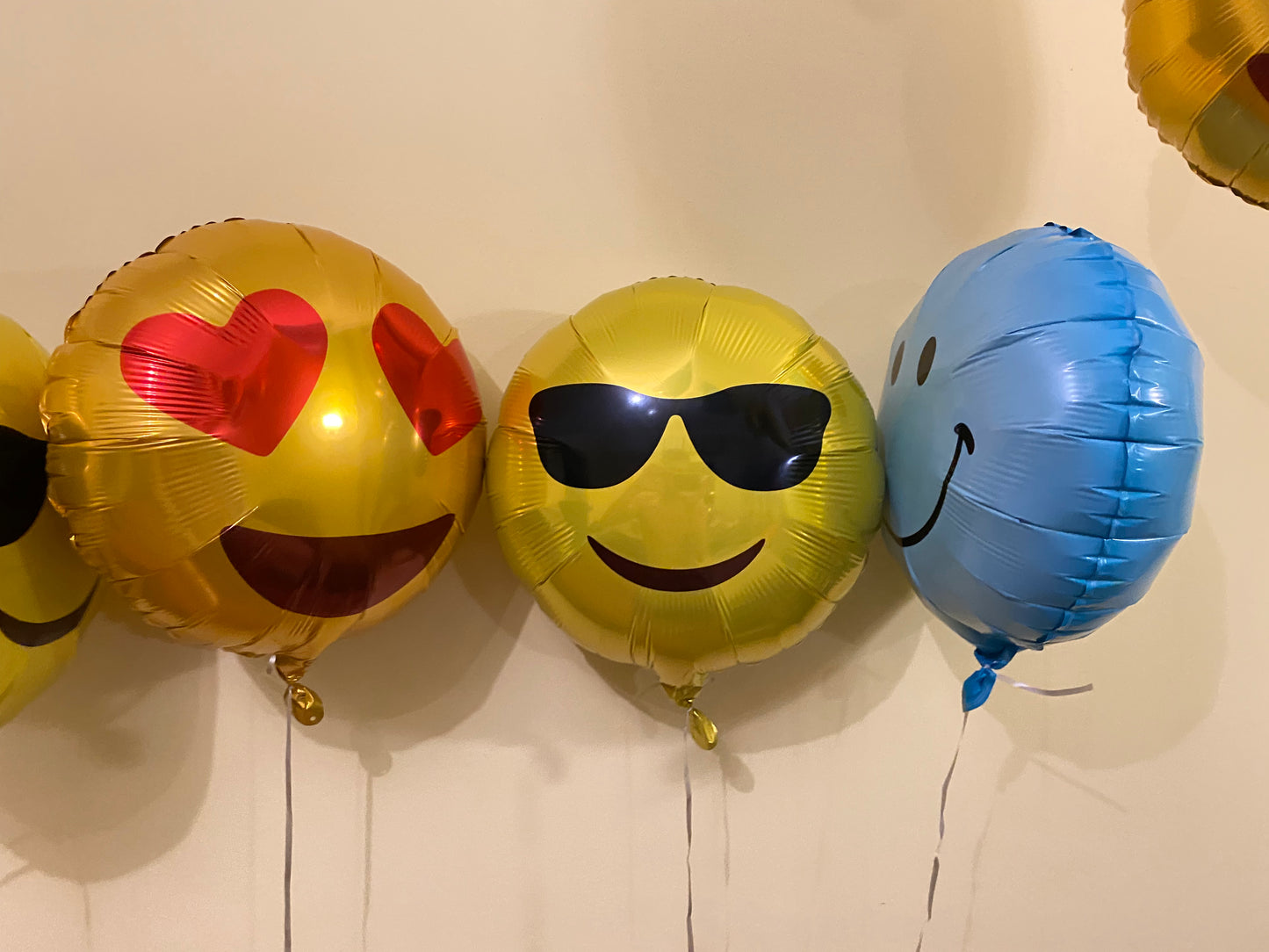 Smiley face / code 123